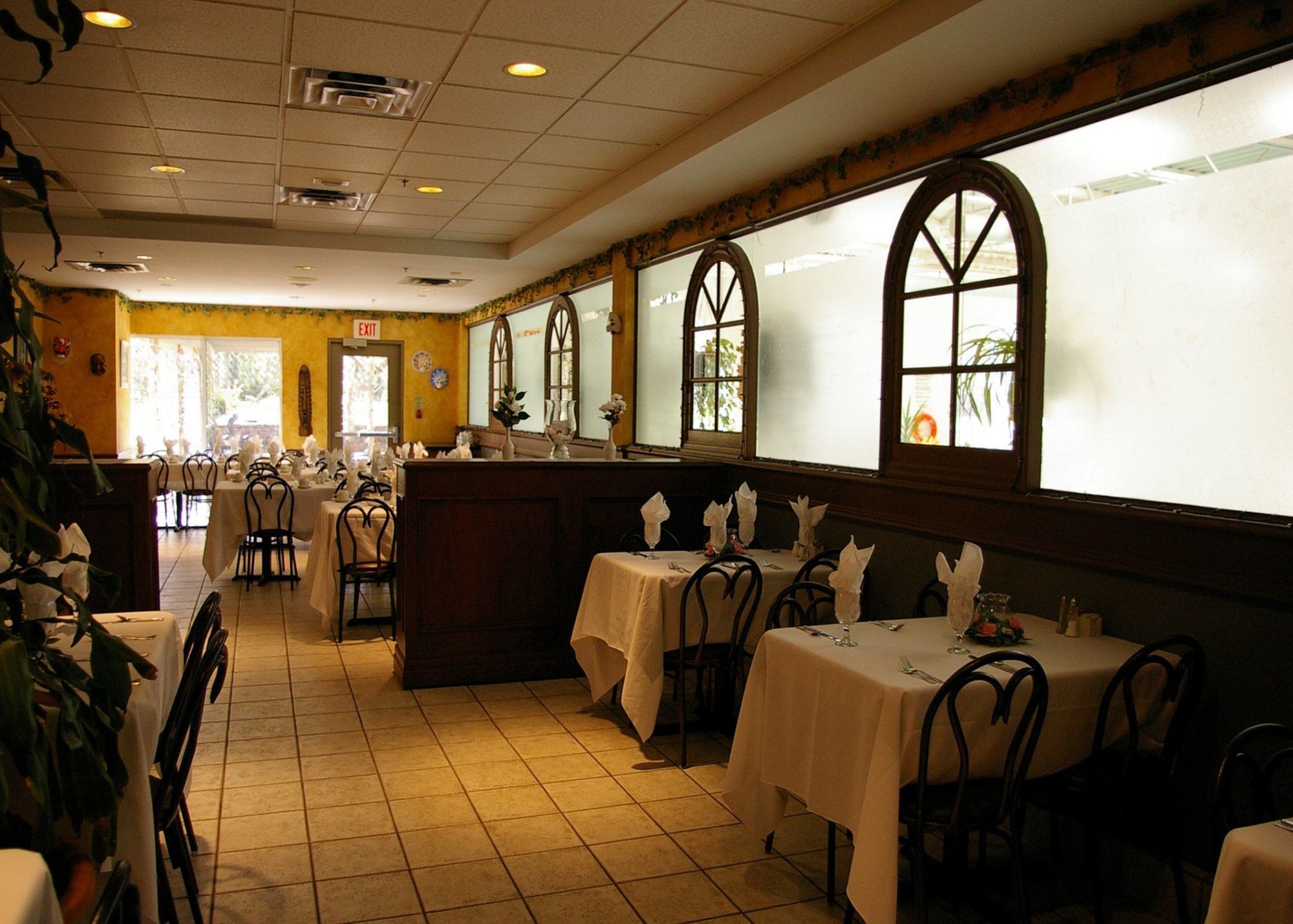 Peninsula Inn Niagara Falls Exterior photo