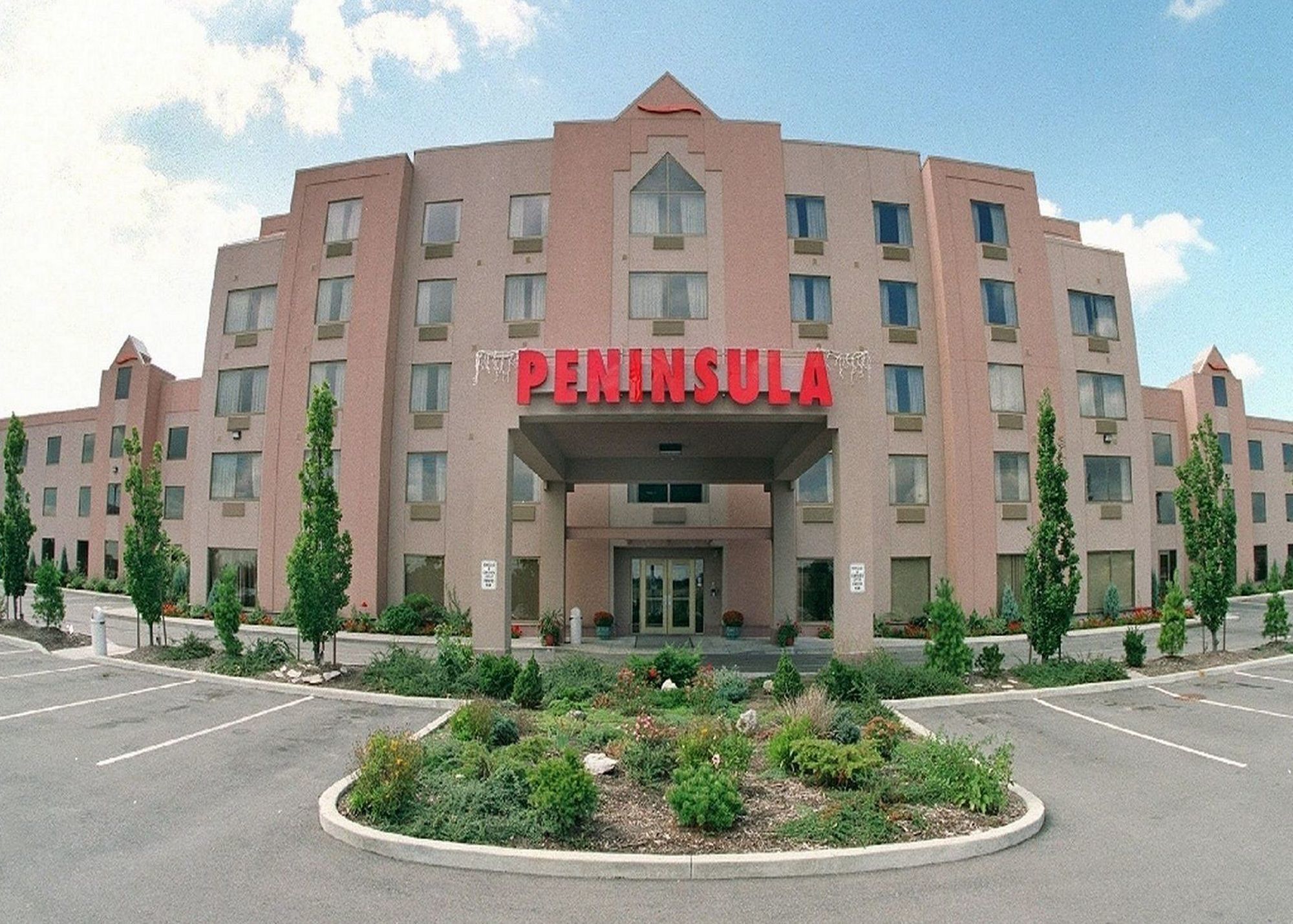 Peninsula Inn Niagara Falls Exterior photo